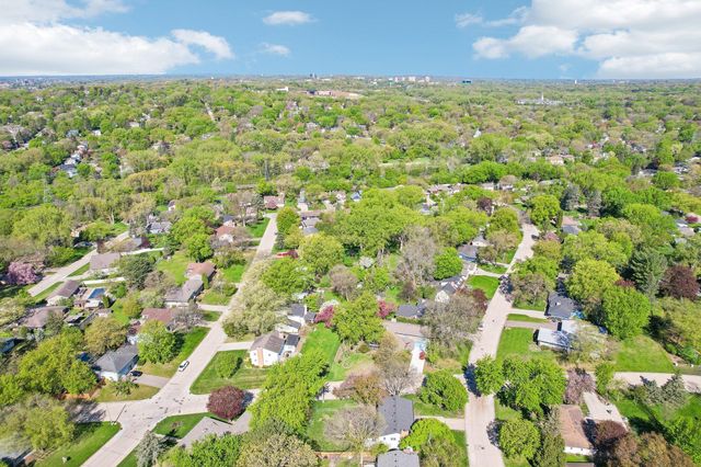 5137 Duggan Plaza, Edina, MN 55439