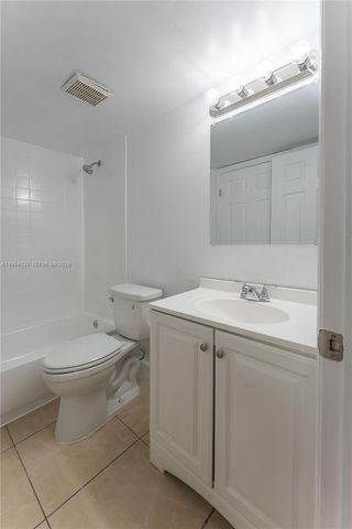 10521 SW 157th Pl 102, Miami, FL 33196