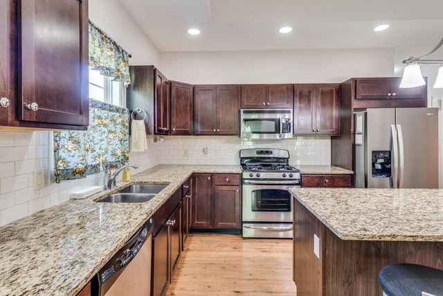 7024 Green Ridge Boulevard, Battle Creek, MI 49017