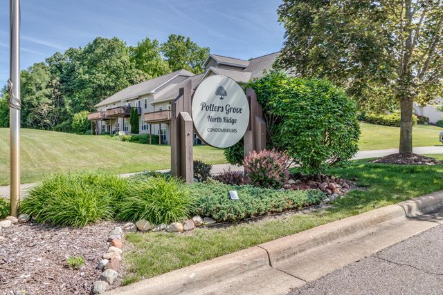 7024 Green Ridge Boulevard, Battle Creek, MI 49017