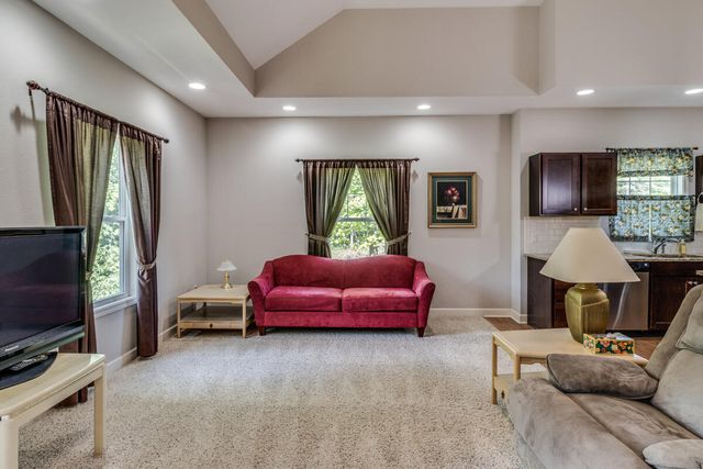 7024 Green Ridge Boulevard, Battle Creek, MI 49017