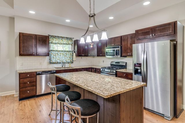 7024 Green Ridge Boulevard, Battle Creek, MI 49017