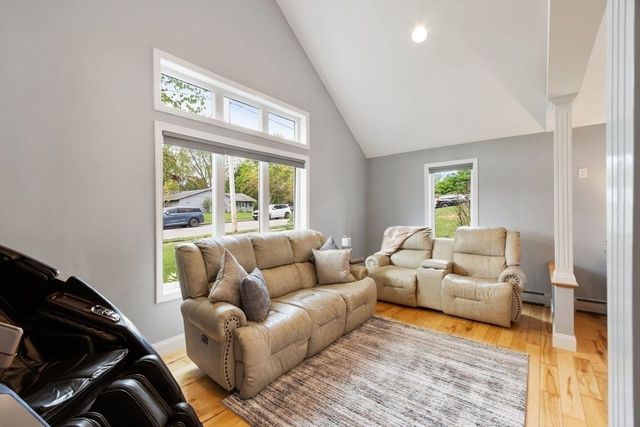 3 Maryvale Ln, Peabody, MA 01960