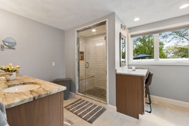 3 Maryvale Ln, Peabody, MA 01960