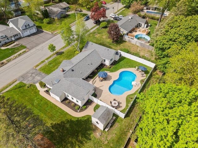 3 Maryvale Ln, Peabody, MA 01960