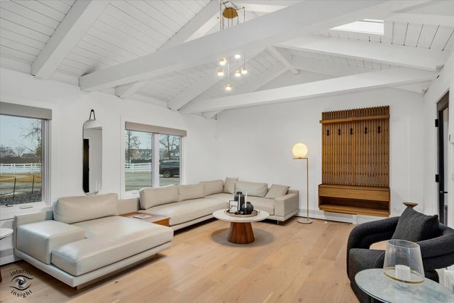 19840 S Schoolhouse Road, New Lenox, IL 60451