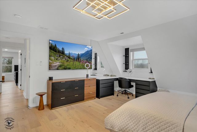 19840 S Schoolhouse Road, New Lenox, IL 60451