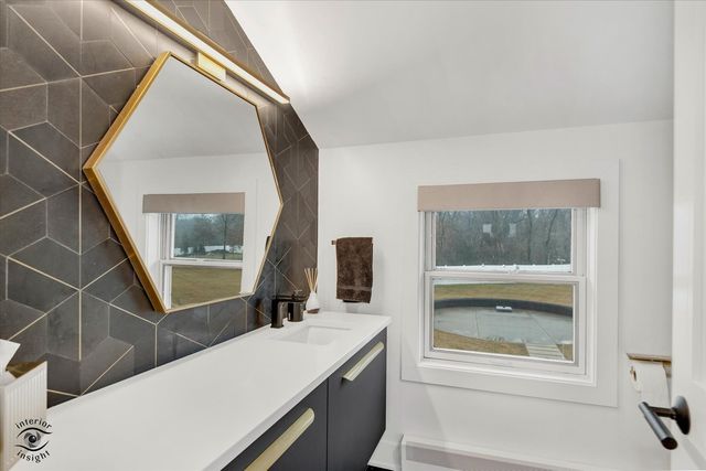 19840 S Schoolhouse Road, New Lenox, IL 60451