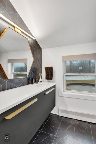 19840 S Schoolhouse Road, New Lenox, IL 60451