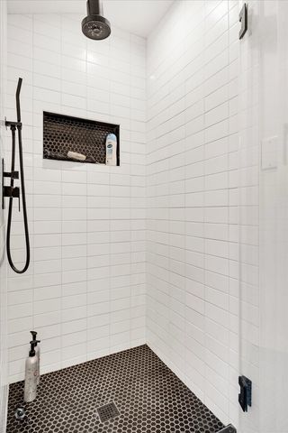 19840 S Schoolhouse Road, New Lenox, IL 60451