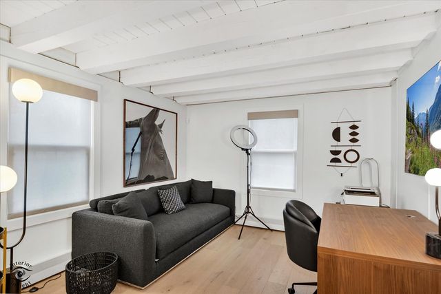 19840 S Schoolhouse Road, New Lenox, IL 60451