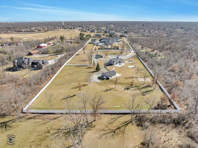 19840 S Schoolhouse Road, New Lenox, IL 60451