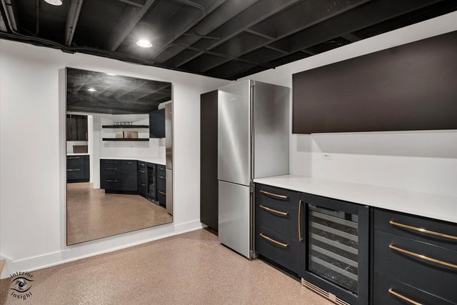 19840 S Schoolhouse Road, New Lenox, IL 60451