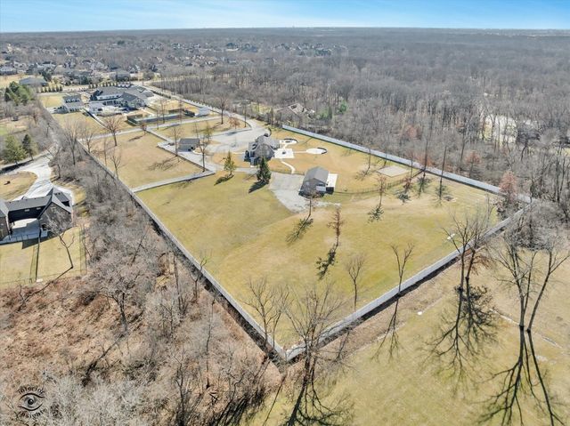 19840 S Schoolhouse Road, New Lenox, IL 60451