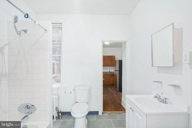 4039 N BROAD ST, Philadelphia, PA 19140