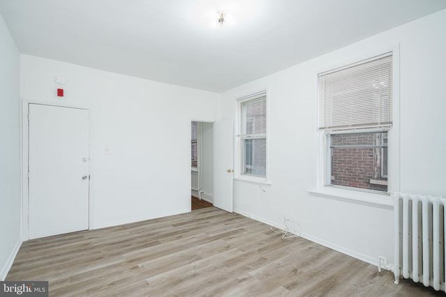 4039 N BROAD ST, Philadelphia, PA 19140