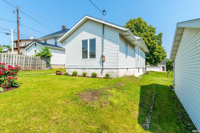 120 E High Street, Kendallville, IN 46755