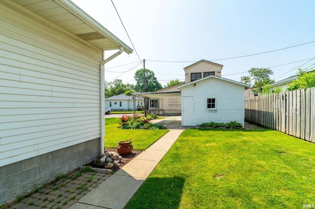 120 E High Street, Kendallville, IN 46755