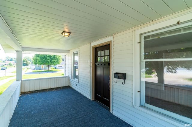 120 E High Street, Kendallville, IN 46755