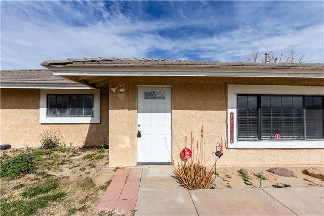 13920 Dos Palmas, Victorville, CA 92392