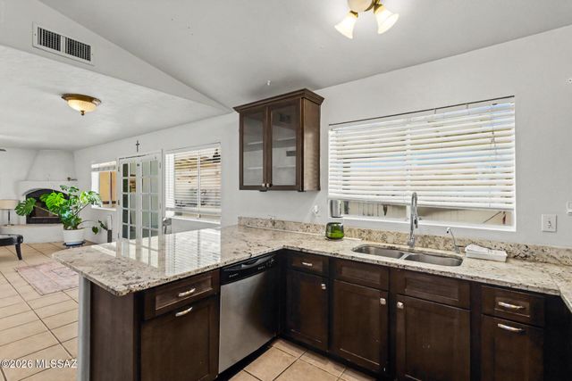 5070 W Warbler Street, Tucson, AZ 85742