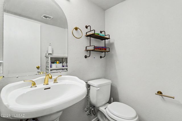 5070 W Warbler Street, Tucson, AZ 85742