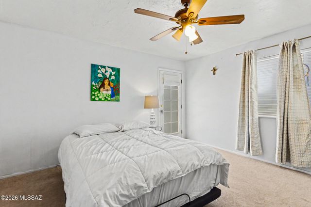 5070 W Warbler Street, Tucson, AZ 85742