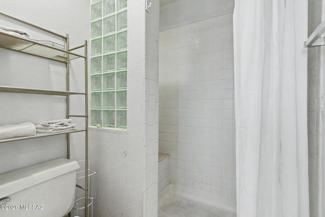 5070 W Warbler Street, Tucson, AZ 85742