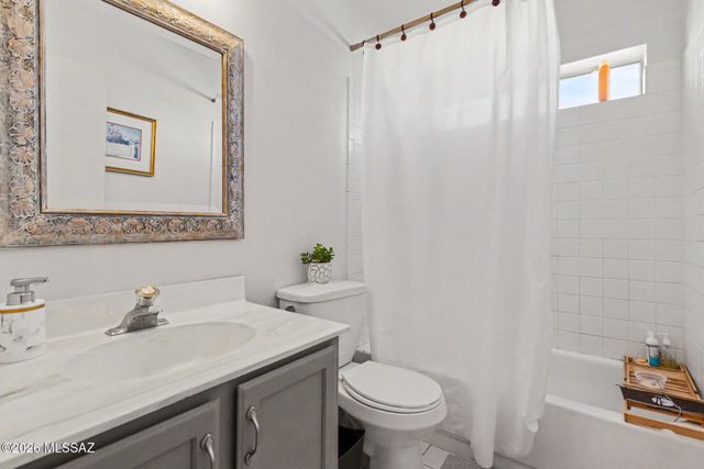 5070 W Warbler Street, Tucson, AZ 85742