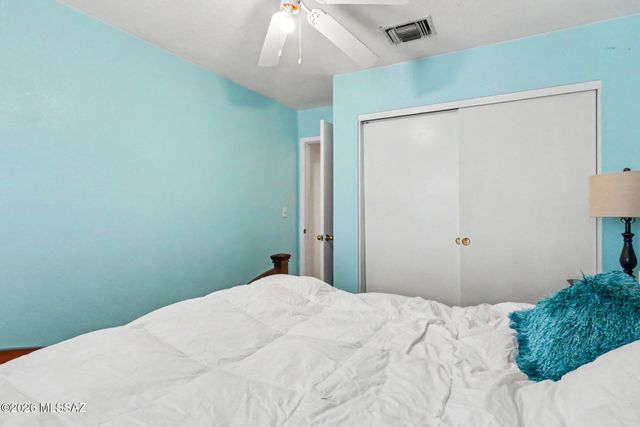 5070 W Warbler Street, Tucson, AZ 85742