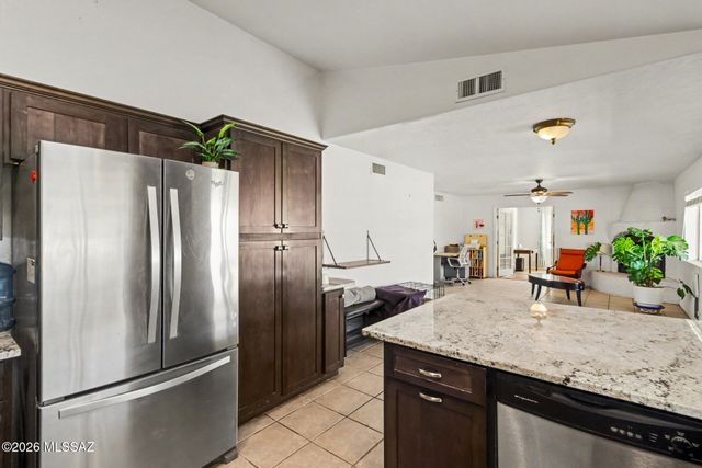 5070 W Warbler Street, Tucson, AZ 85742