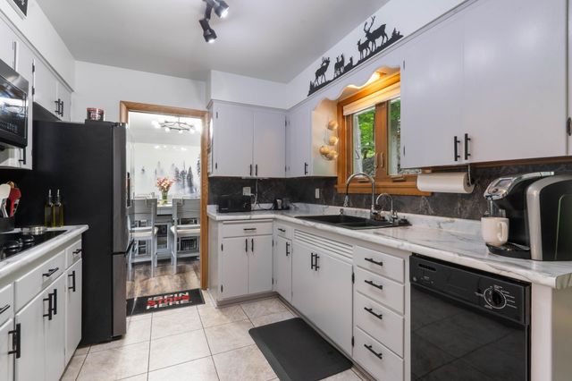 615 Snively Road, Duluth, MN 55803
