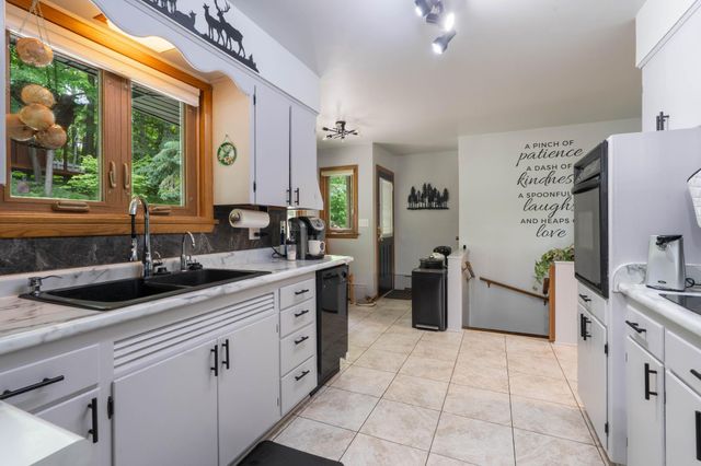 615 Snively Road, Duluth, MN 55803