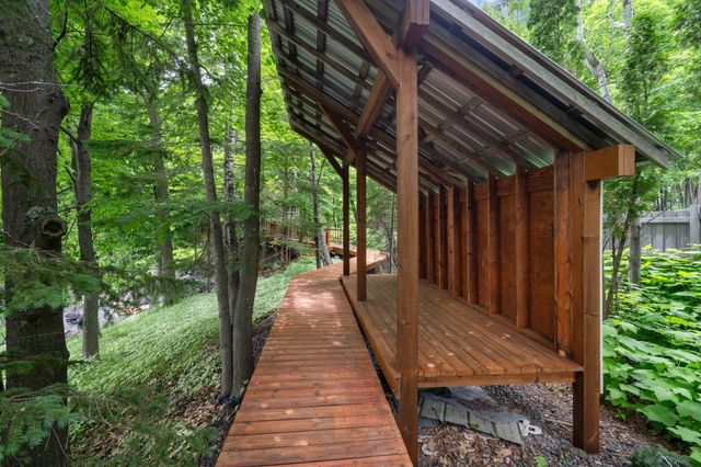 615 Snively Road, Duluth, MN 55803