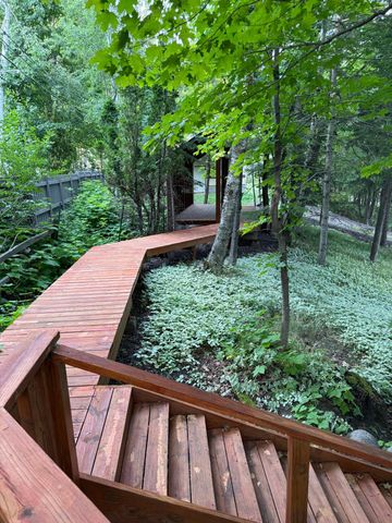 615 Snively Road, Duluth, MN 55803