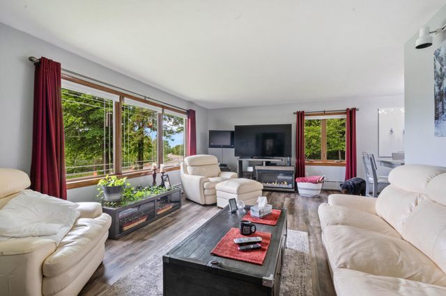 615 Snively Road, Duluth, MN 55803