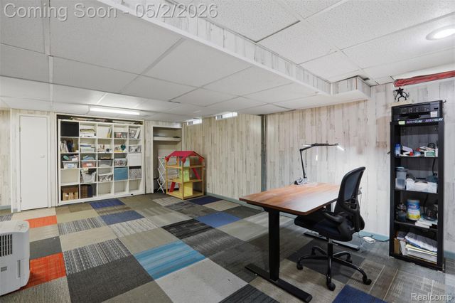 578 Worchester Street, Westland, MI 48186