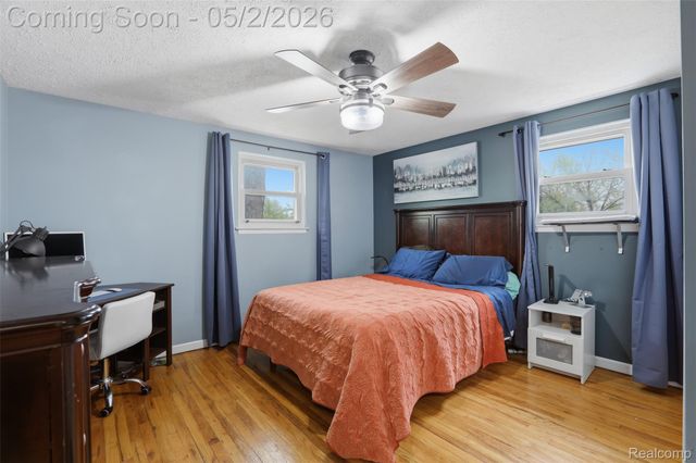 578 Worchester Street, Westland, MI 48186