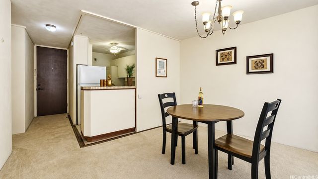 435 Seaside Avenue 409, Honolulu, HI 96815