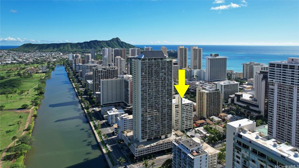 435 Seaside Avenue 409, Honolulu, HI 96815