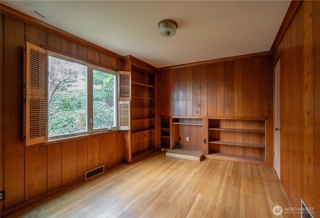 610 Hyde Park Drive, Hoquiam, WA 98550