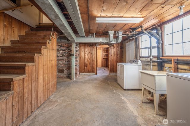 610 Hyde Park Drive, Hoquiam, WA 98550