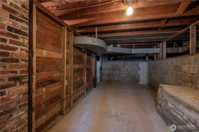 610 Hyde Park Drive, Hoquiam, WA 98550