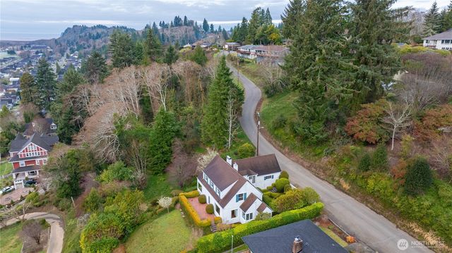 610 Hyde Park Drive, Hoquiam, WA 98550