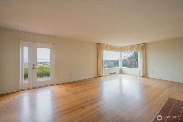 610 Hyde Park Drive, Hoquiam, WA 98550