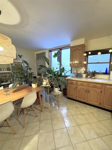 396 Graham Avenue, Brooklyn, NY 11211