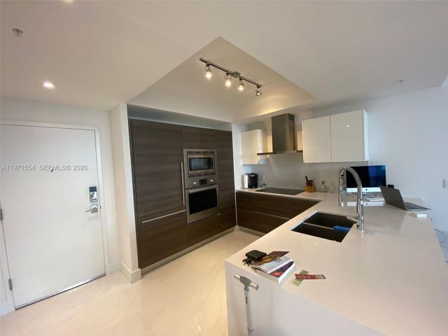 301 Altara Ave 805, Coral Gables, FL 33146