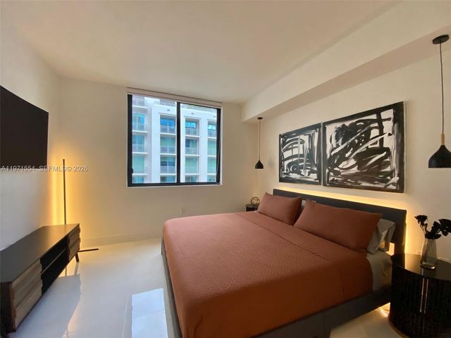 301 Altara Ave 805, Coral Gables, FL 33146