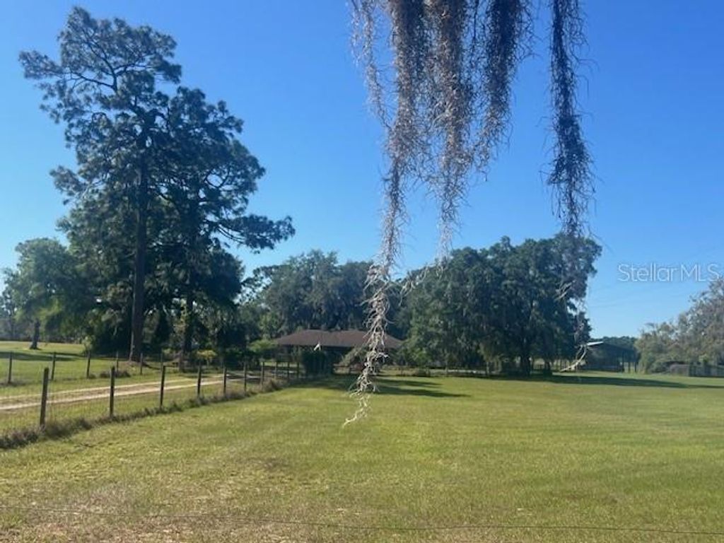 19726 MCCALL ROAD, Altoona, FL 32702