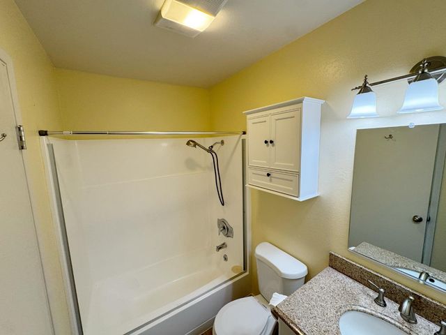 755 14th Avenue 704, Santa Cruz, CA 95062